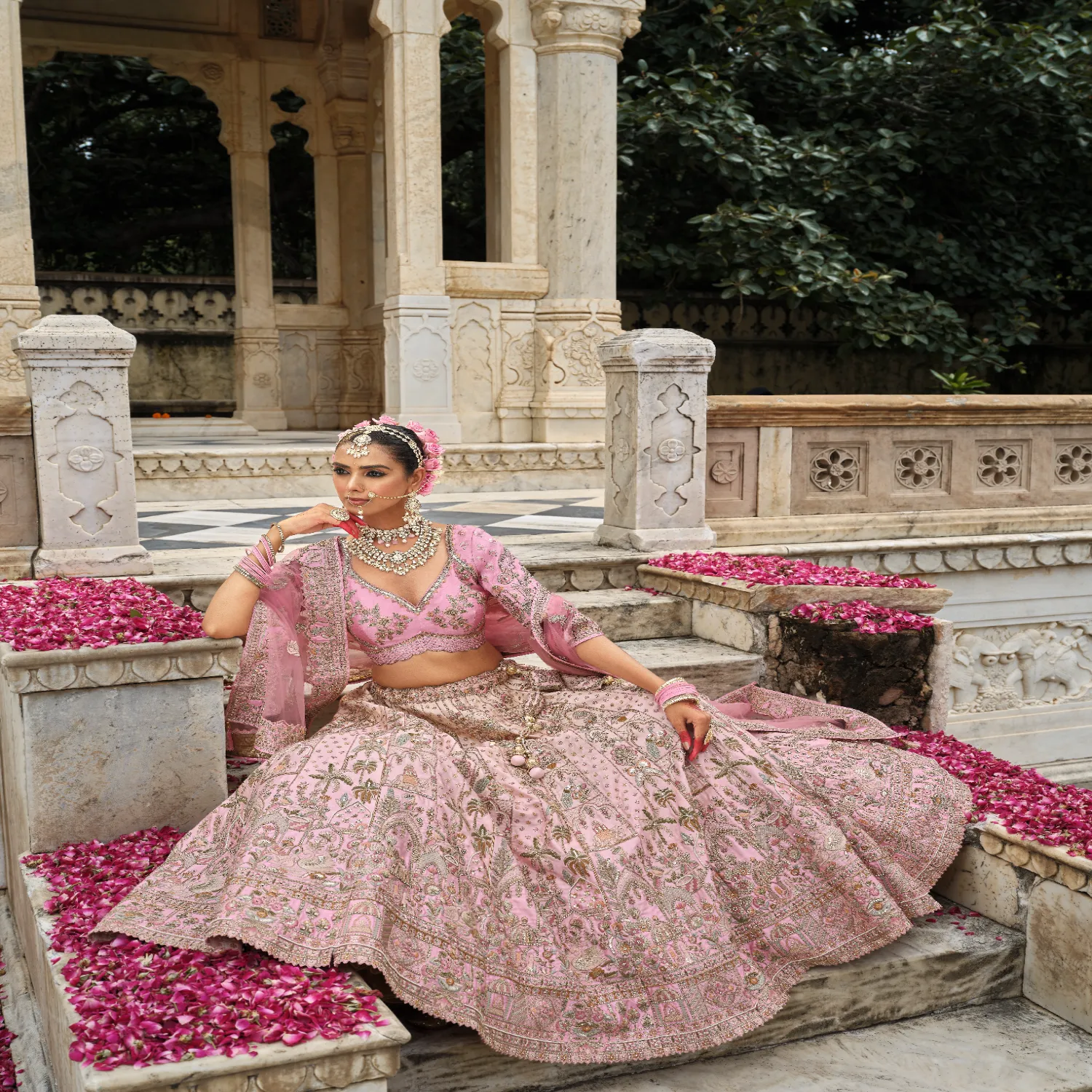 The Rise of Contemporary Ethnic Wear at Dulhan World: Bridging Tradition and Modernity