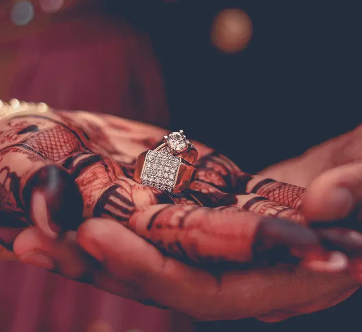 Dulhan bridal wear